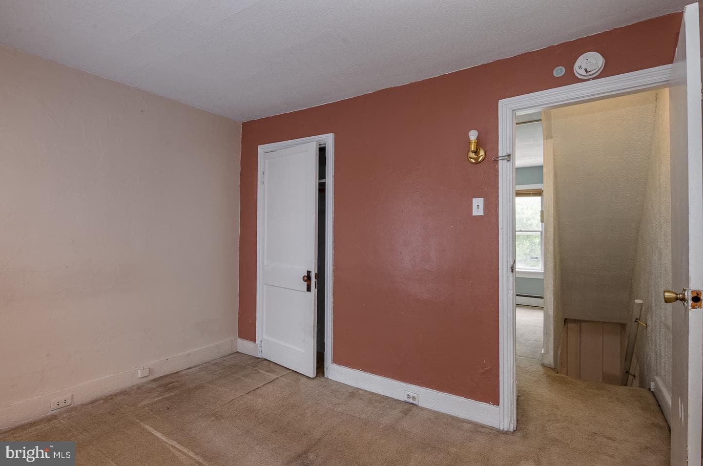 832 Nicolls Street photo 9