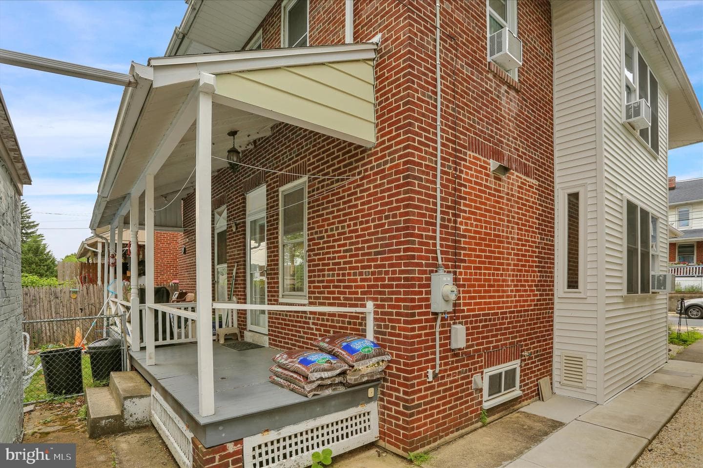 2517 Grant photo 4