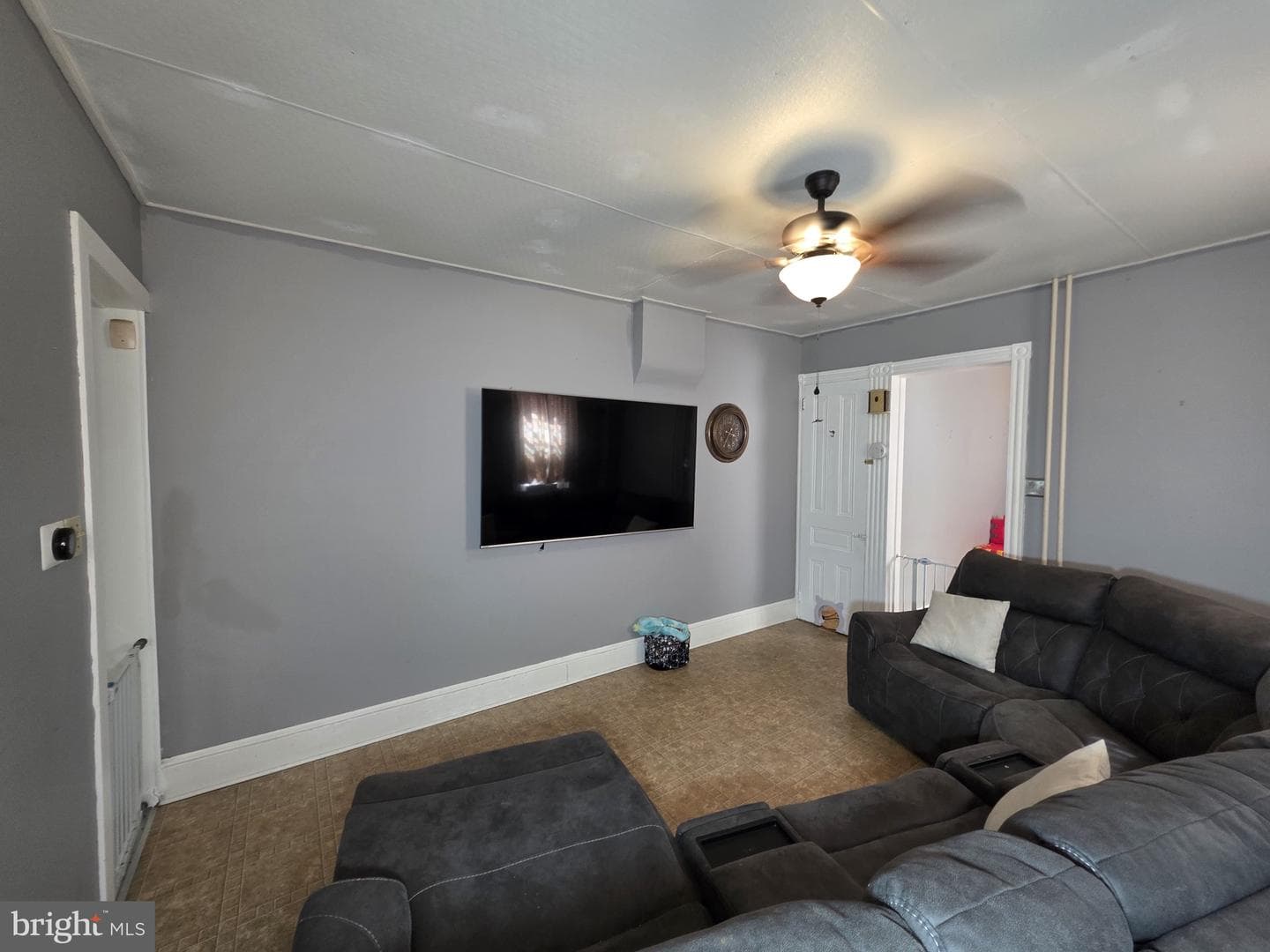 1133 Douglass St photo 12