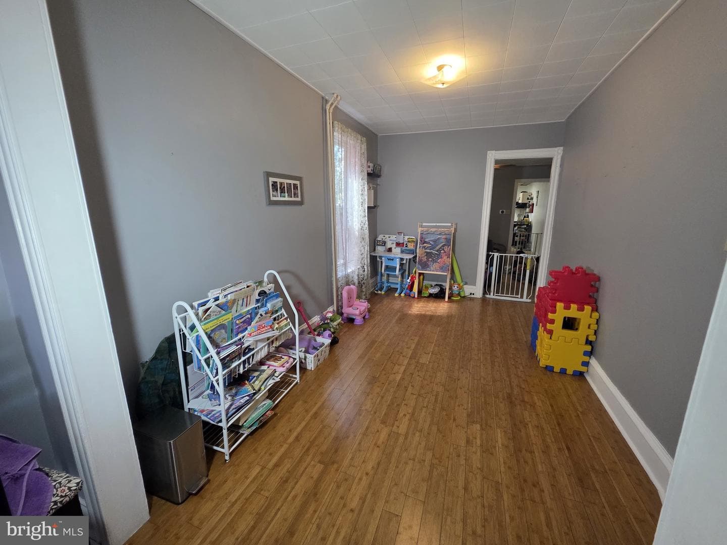 1133 Douglass St photo 14