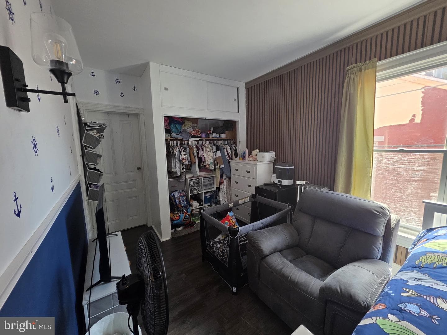 1133 Douglass St photo 18