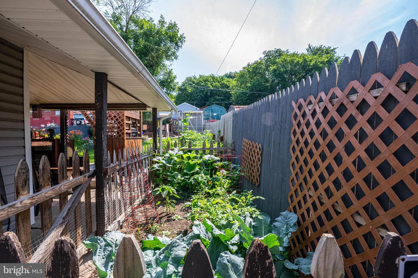 325 S 3rd Street photo 18