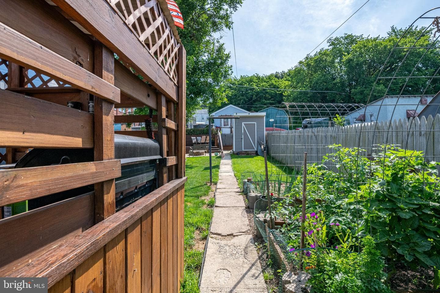 325 S 3rd Street photo 21