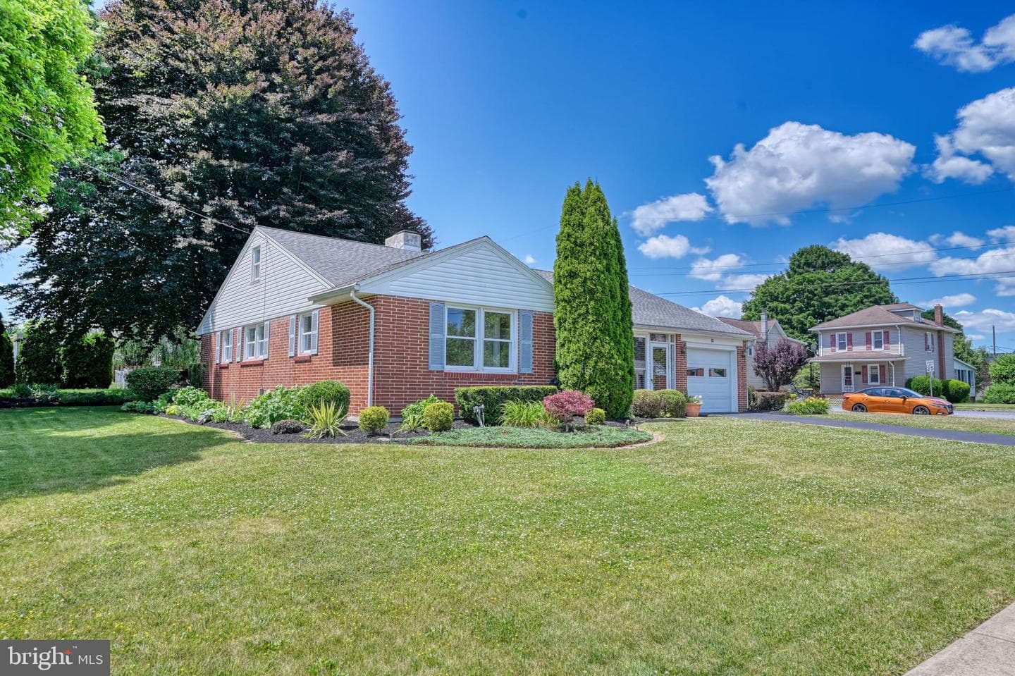 10 E Lincoln Avenue photo 30