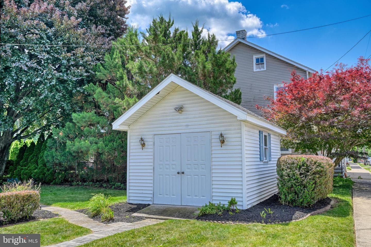 10 E Lincoln Avenue photo 34