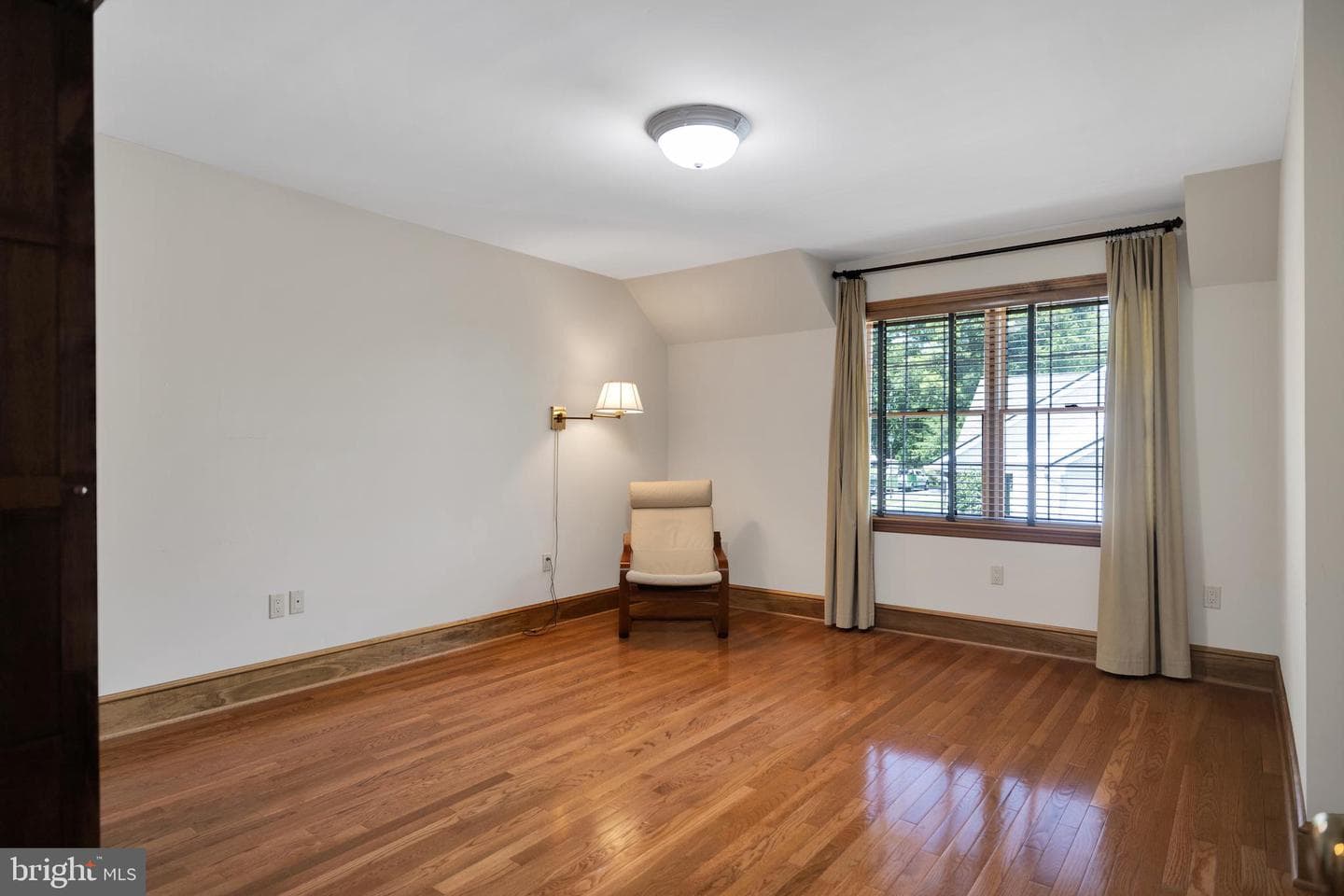 1800 Reading Boulevard photo 38