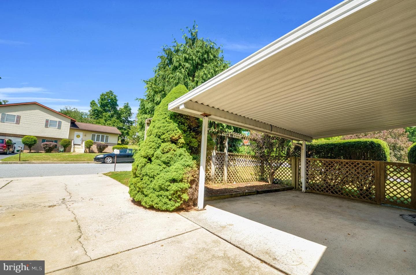 310 Carolina Avenue photo 3