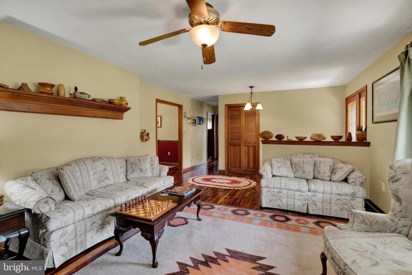 619 Calco Ave photo 4