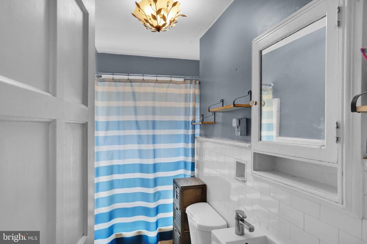 254 Endlich Avenue photo 14