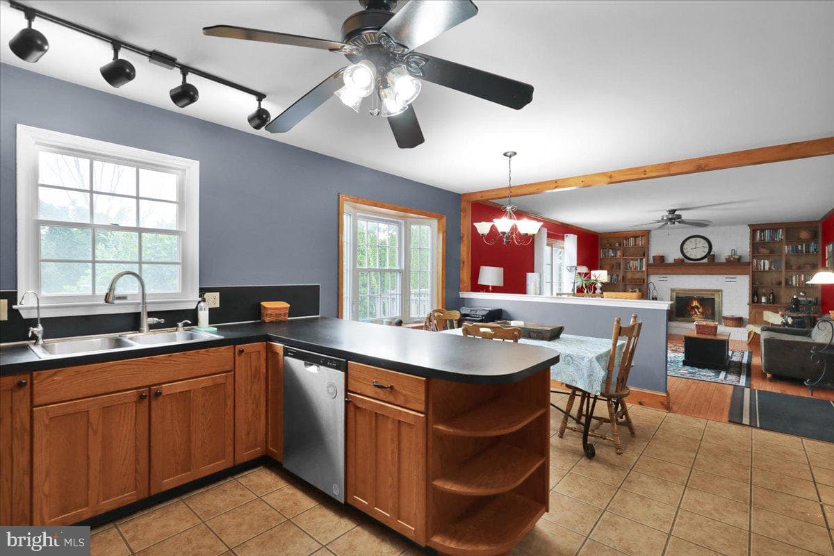 456 Mountain Home Road photo 9