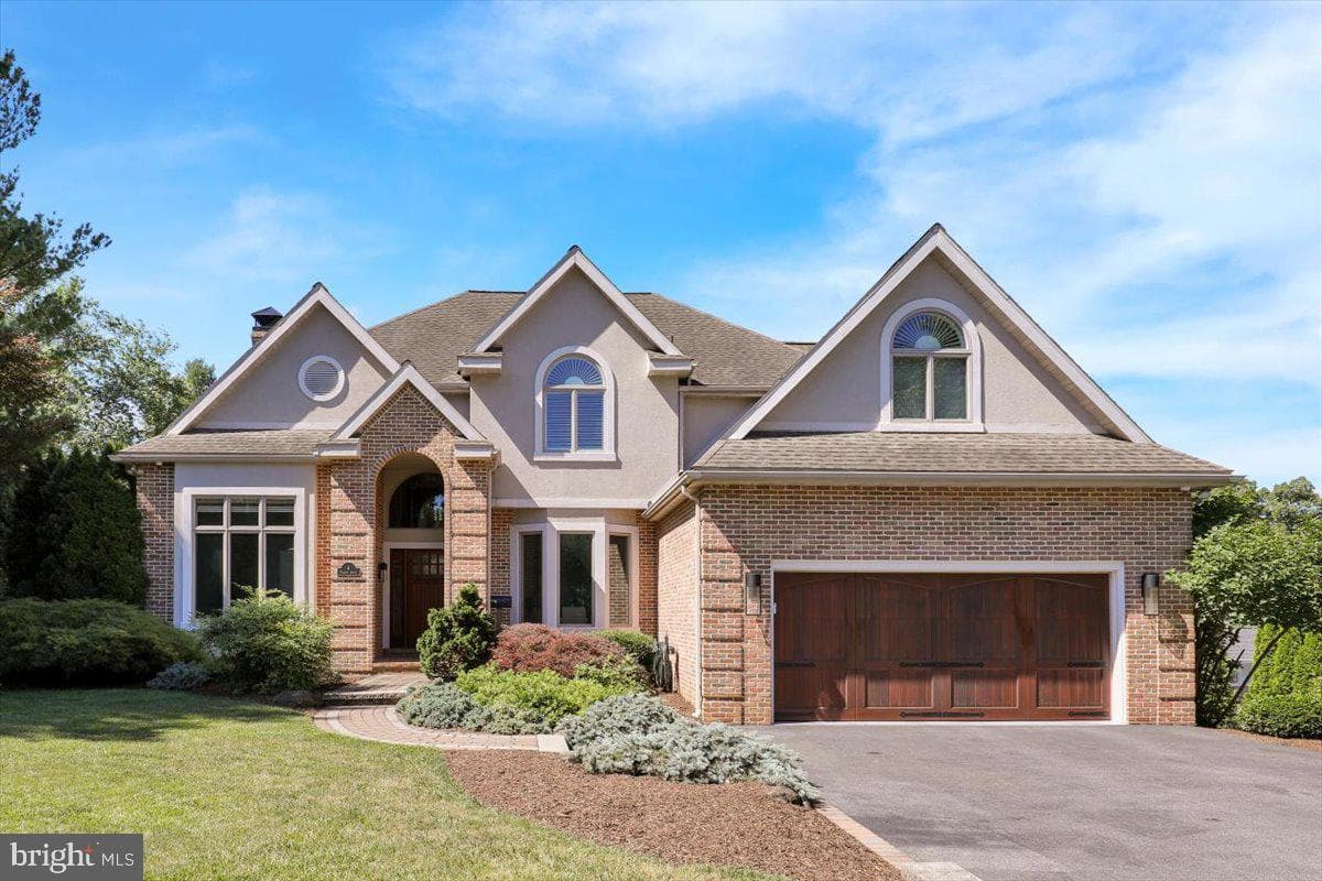 4 Tanager Drive, Wyomissing