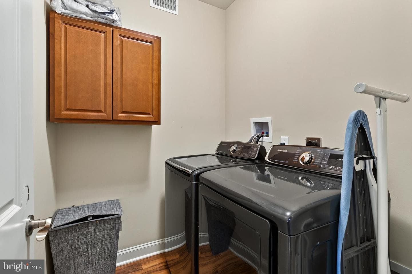 105 Woods Edge Drive photo 23