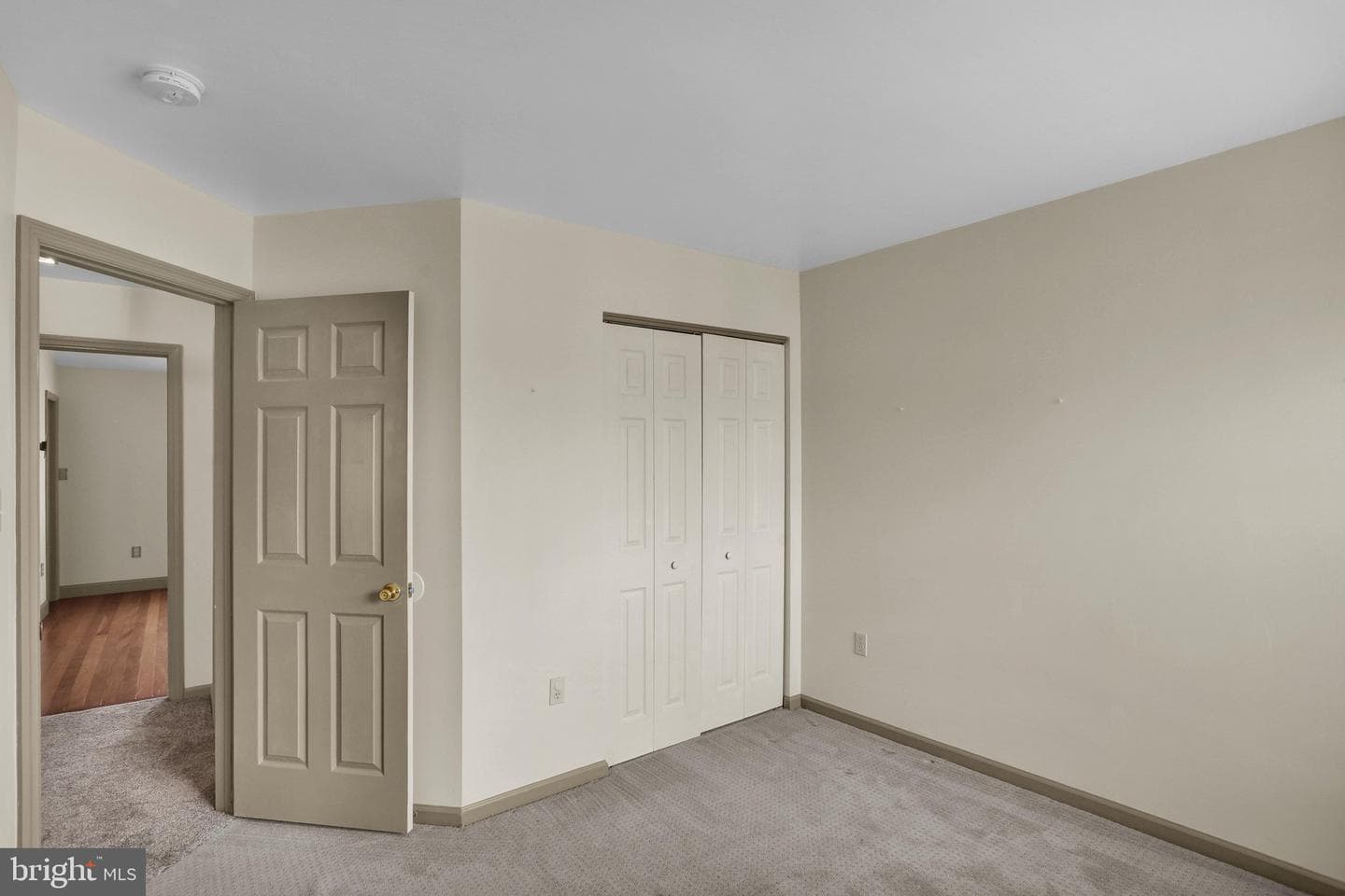 160 Hickory Lane photo 15