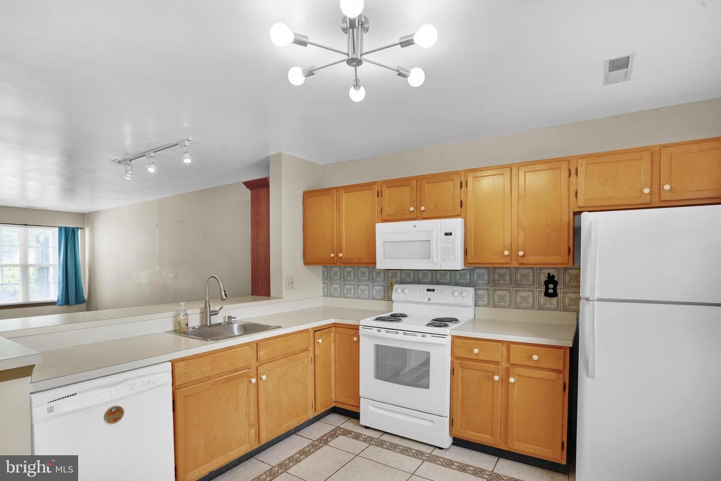 160 Hickory Lane photo 6