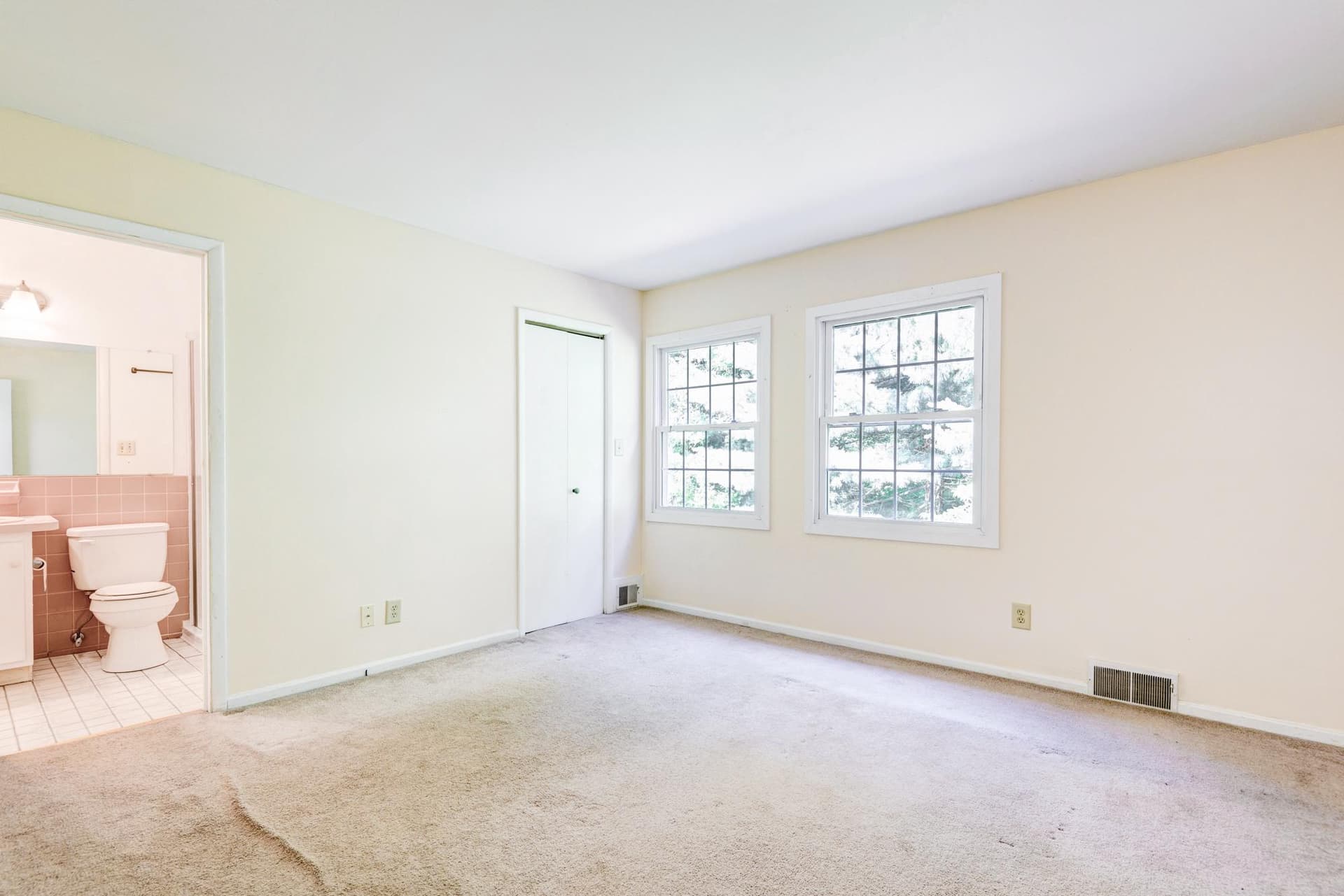 73 Wedge Lane photo 13