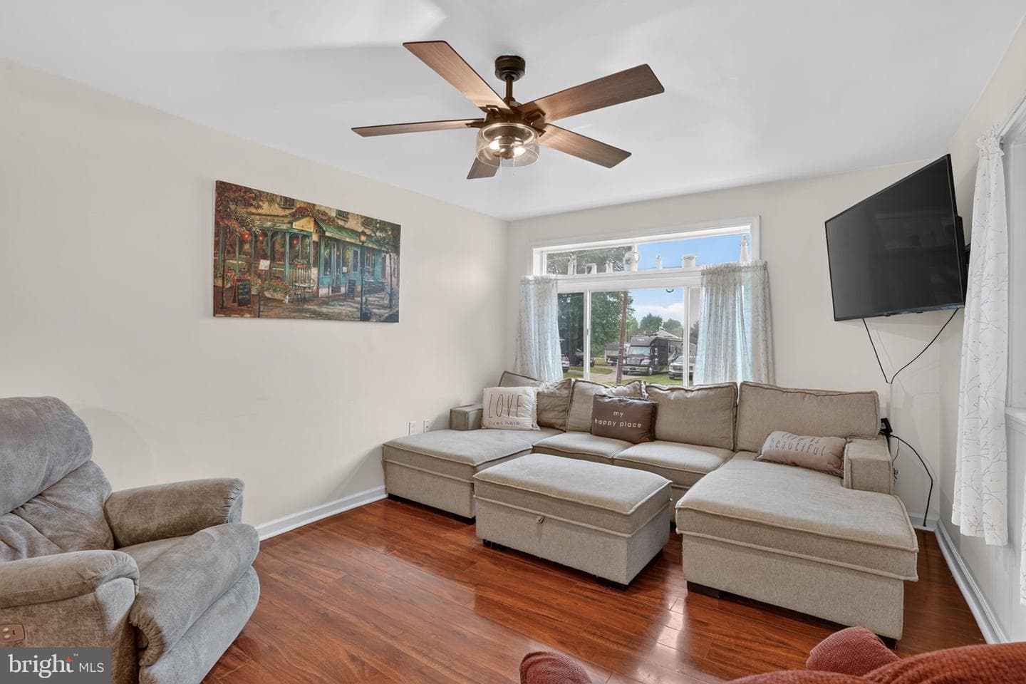 5905 Littlefield Ave photo 10