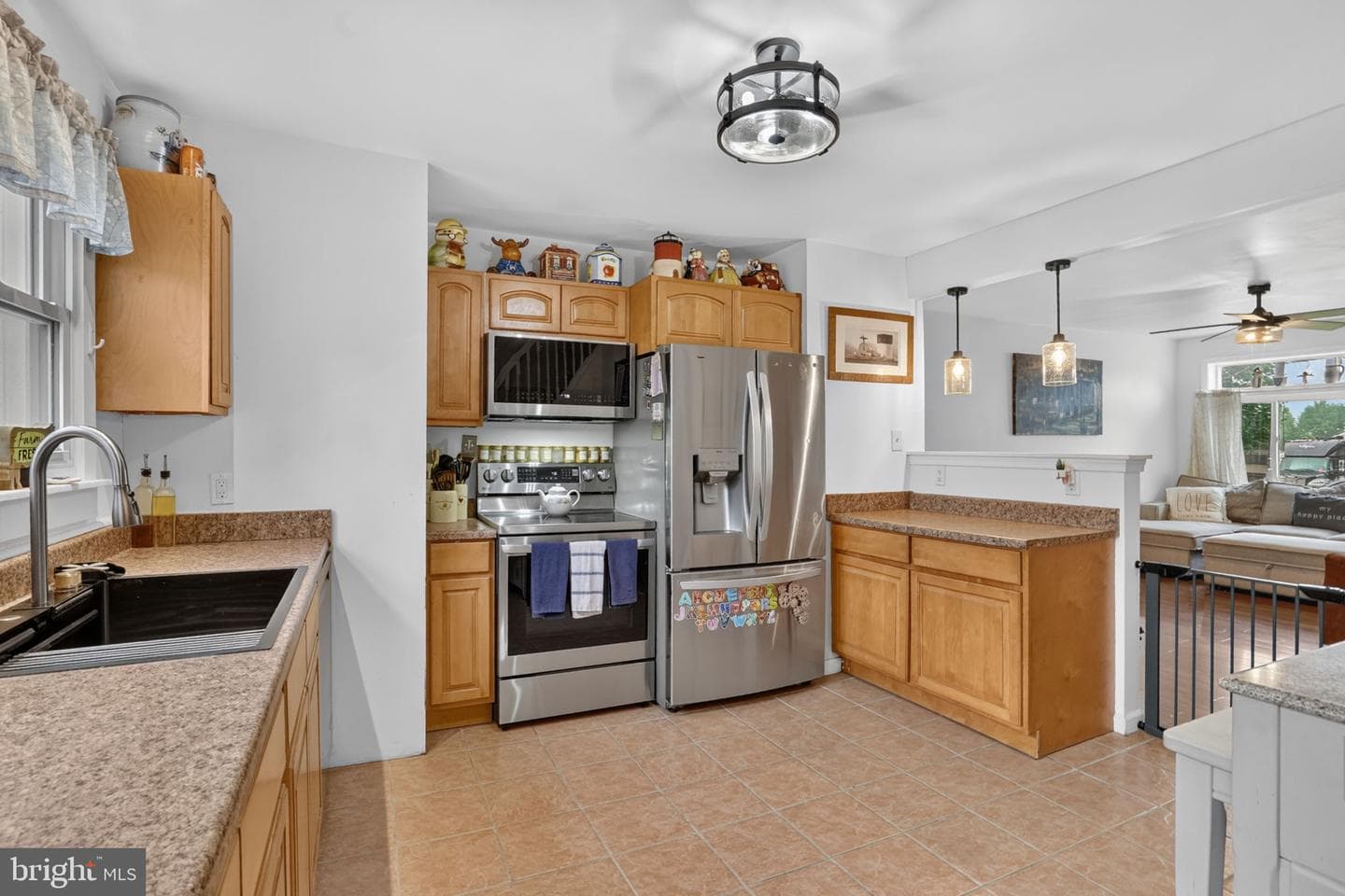 5905 Littlefield Ave photo 21