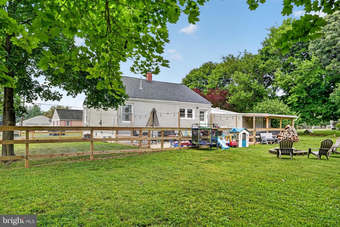 5905 Littlefield Ave photo 40