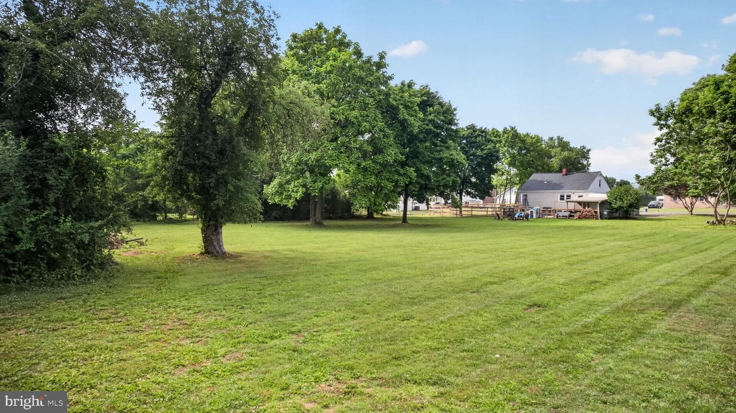 5905 Littlefield Ave photo 45