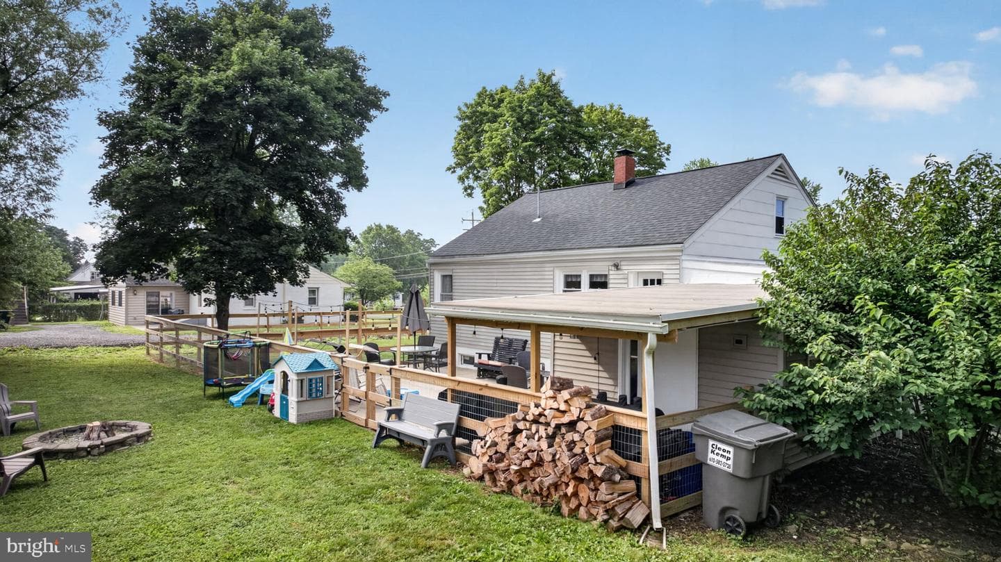 5905 Littlefield Ave photo 47