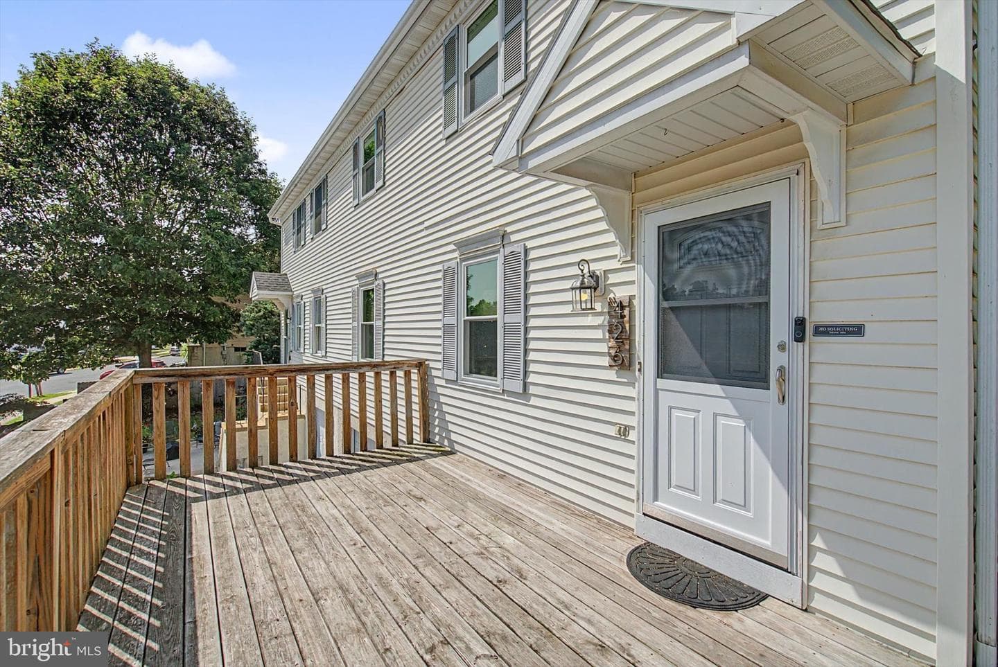 426 Grove Avenue photo 3