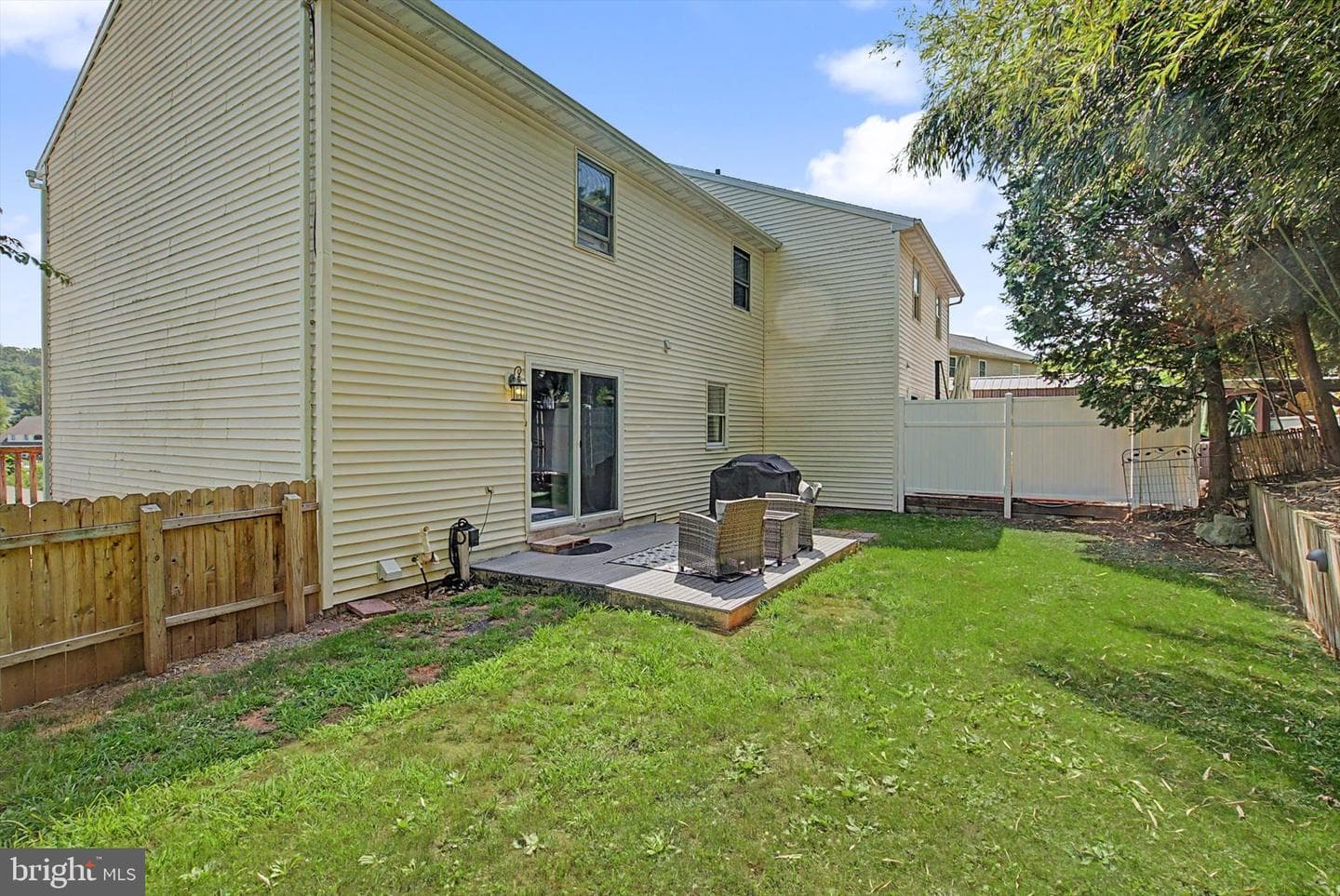 426 Grove Avenue photo 5