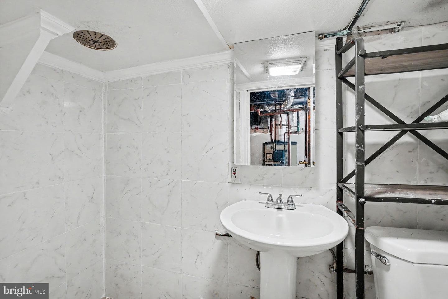 546 Locust Street photo 21