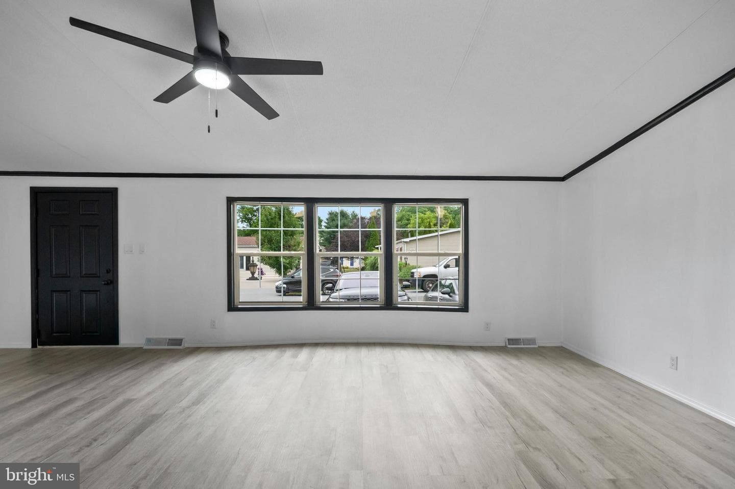 138 Heister Road photo 4
