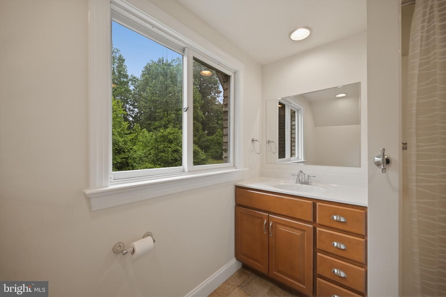 665 Fairmont Avenue photo 22