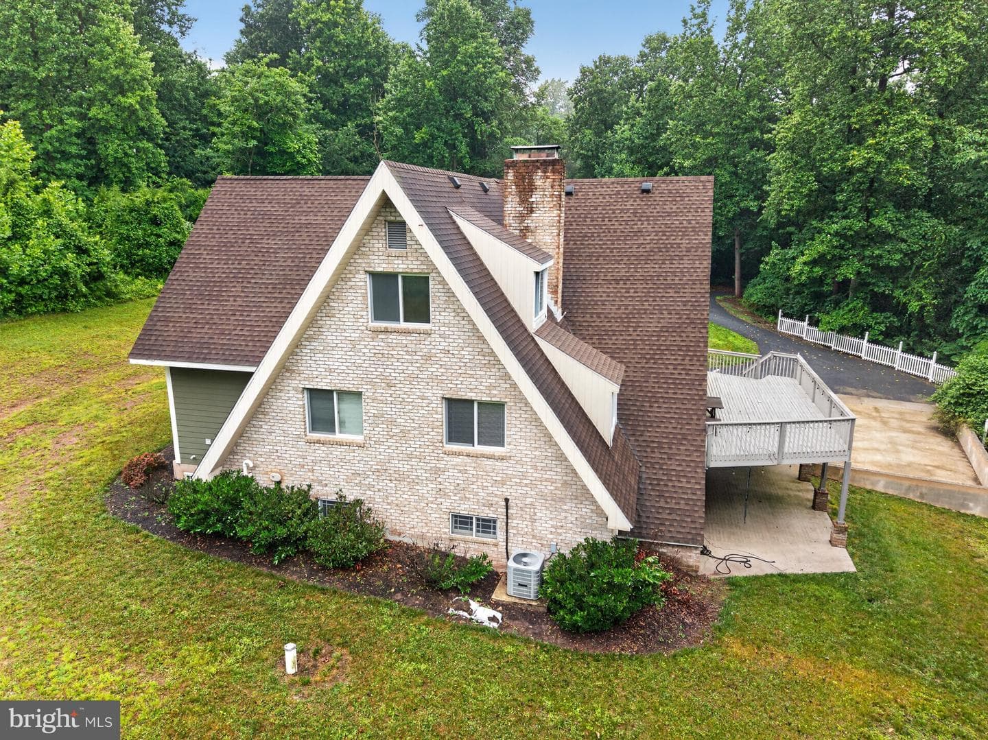 665 Fairmont Avenue photo 4