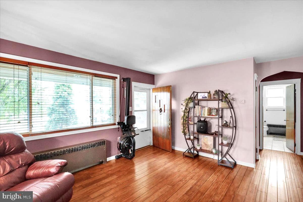 130 W 38th Street photo 4