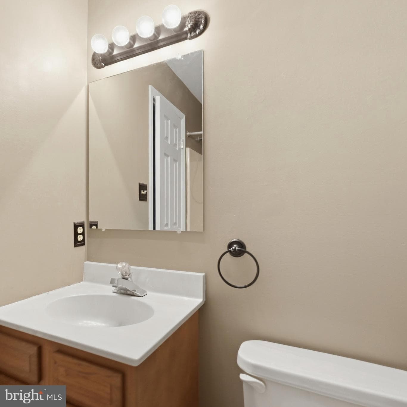 2825 Sturbridge Court photo 19