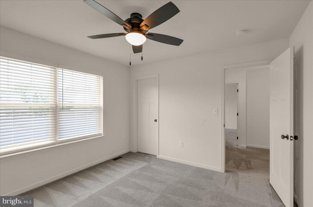 331 Chatsworth Court photo 31