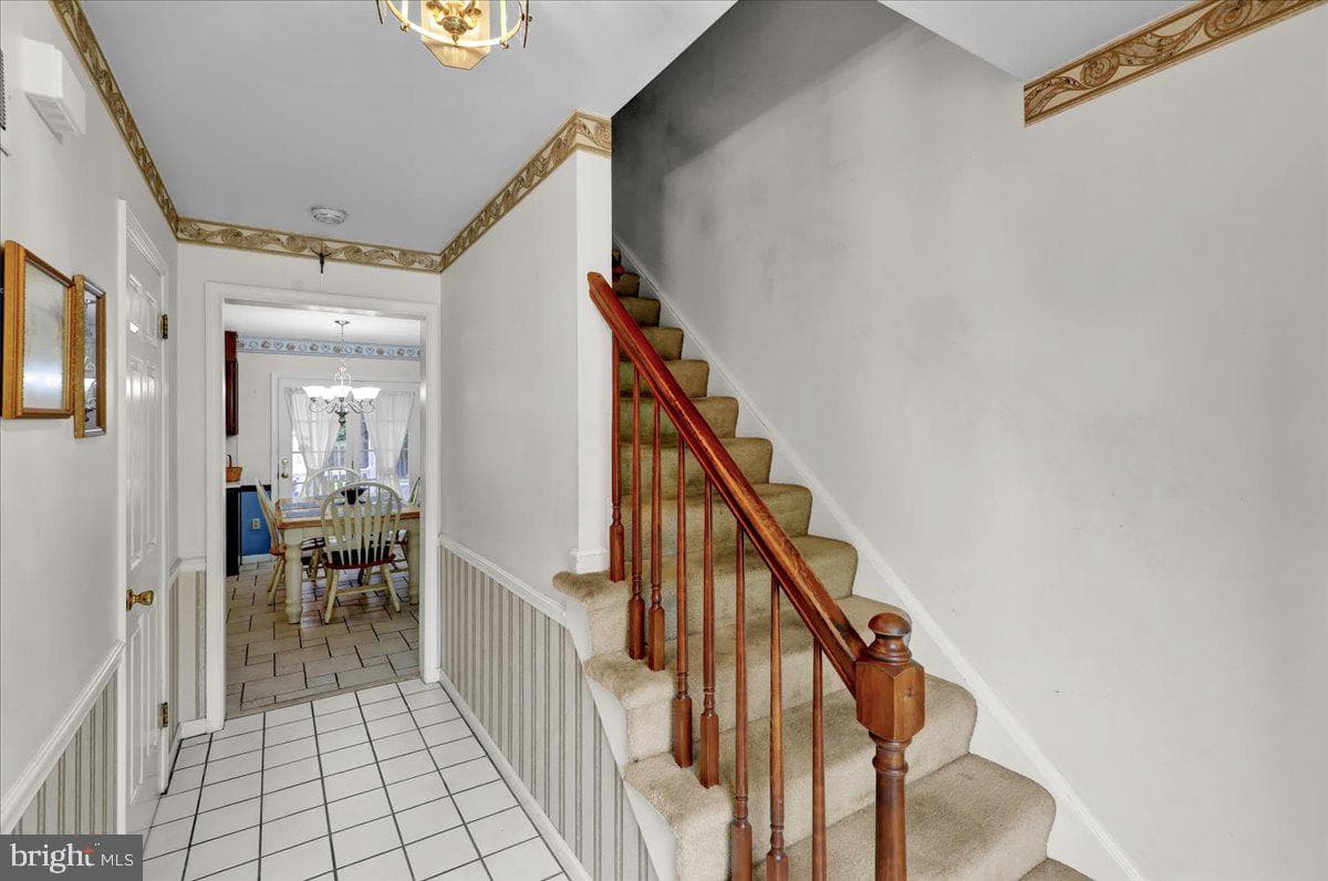 1727 Colony Drive photo 6