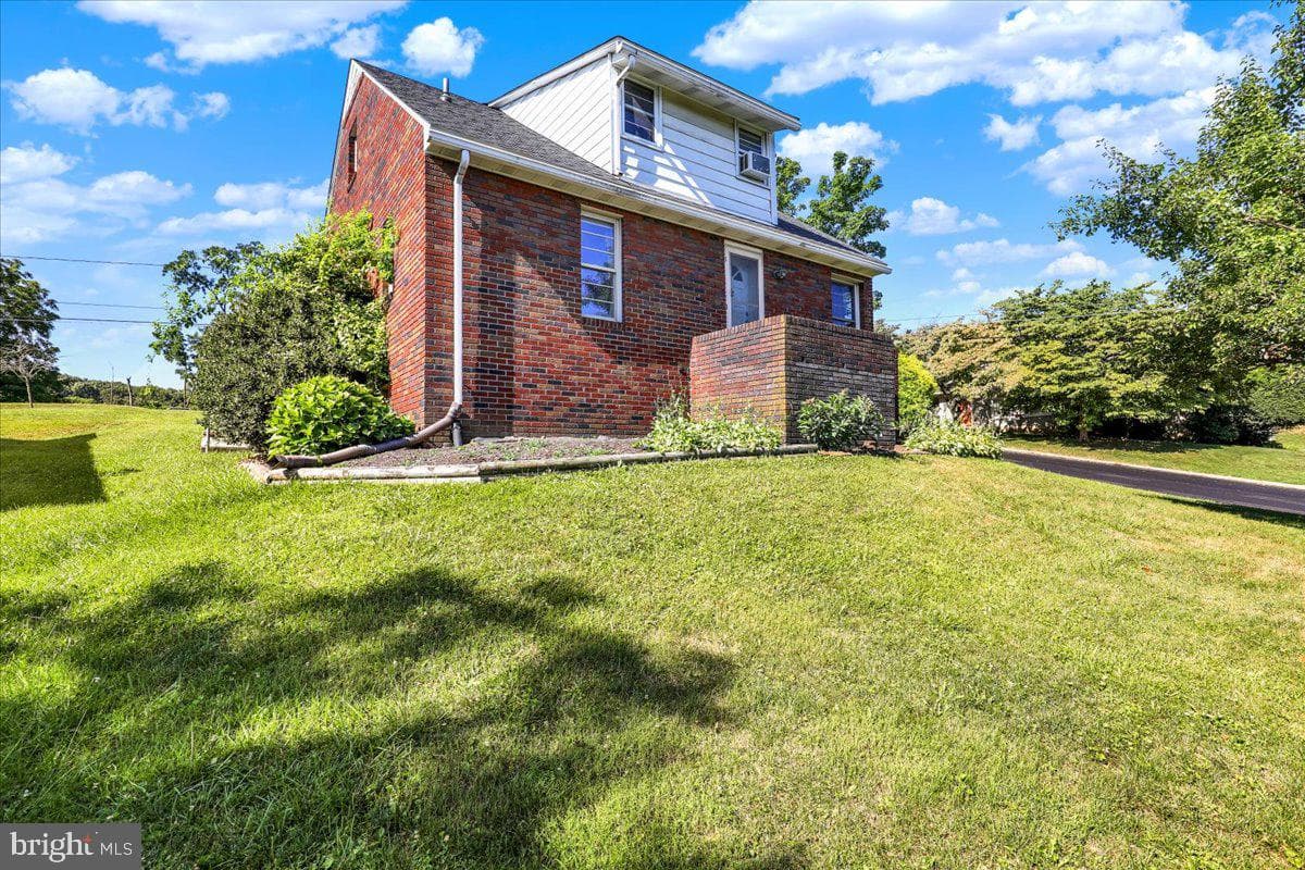 24 Ardmore Avenue, Reading