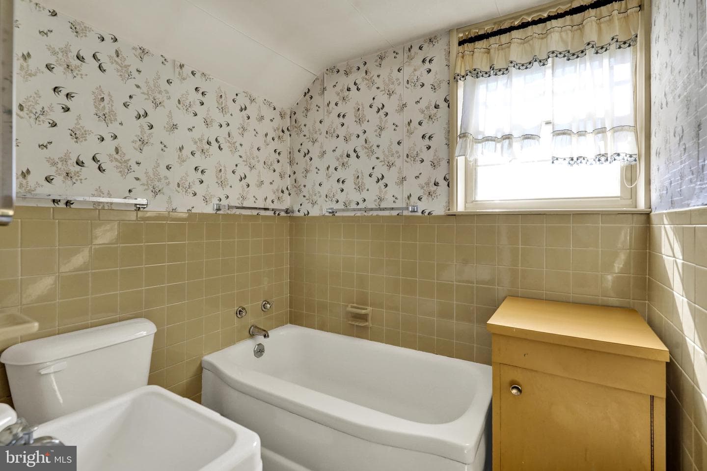 24 Ardmore Avenue photo 31