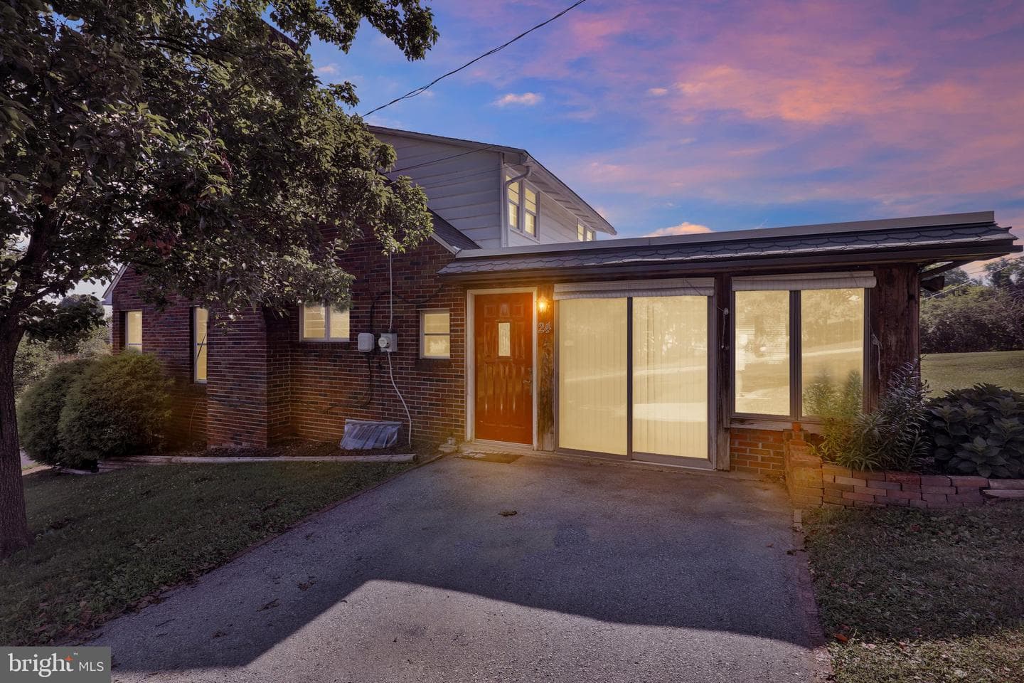 24 Ardmore Avenue photo 5