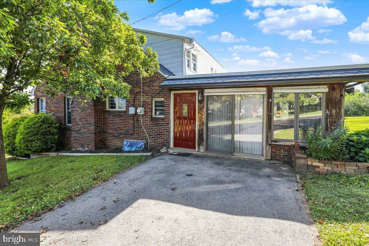 24 Ardmore Avenue photo 6