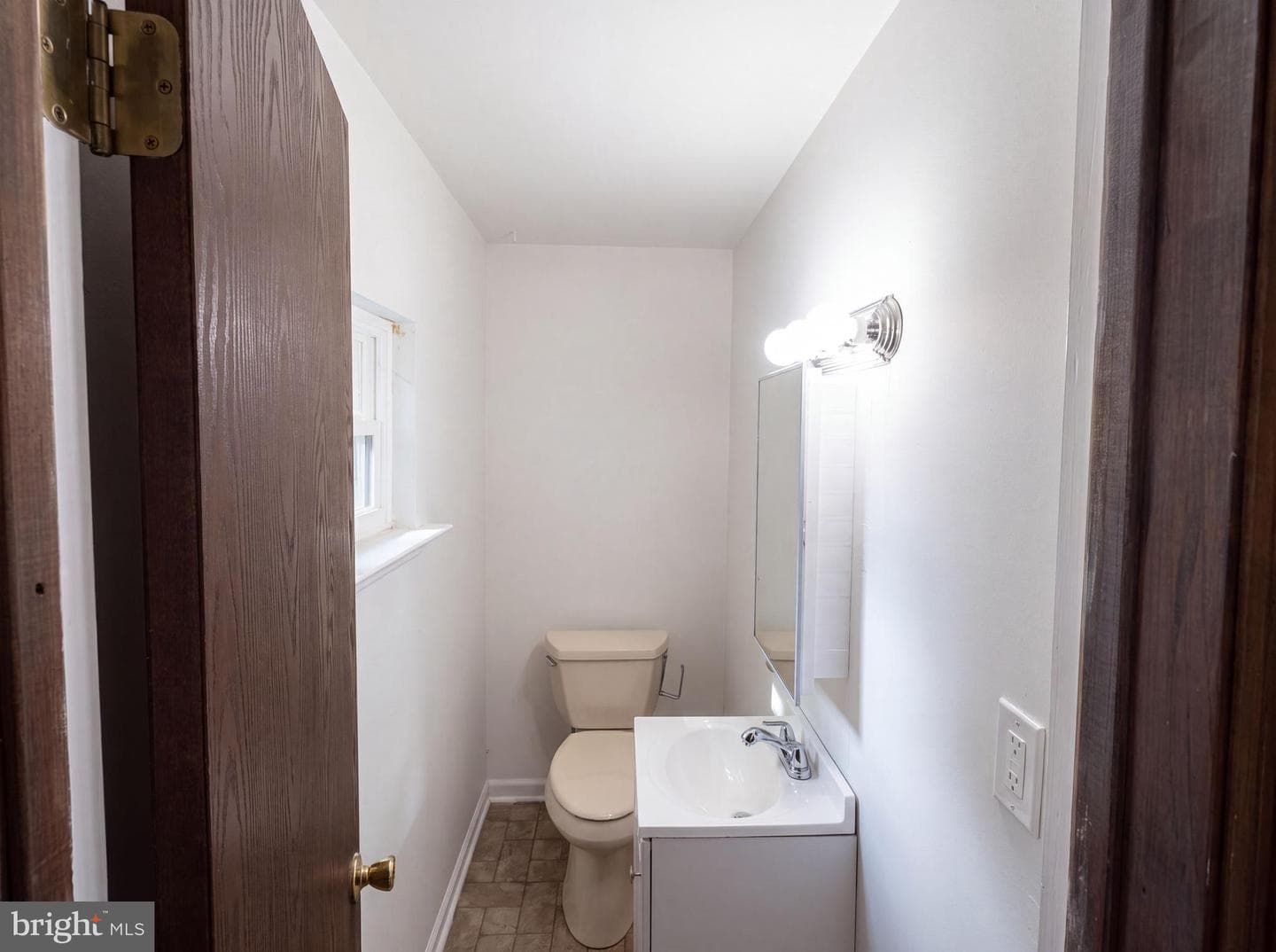 745 Pomander Avenue photo 17