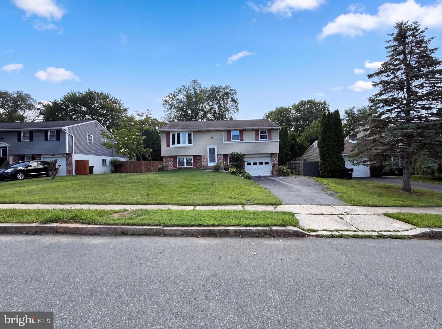 745 Pomander Avenue photo 21