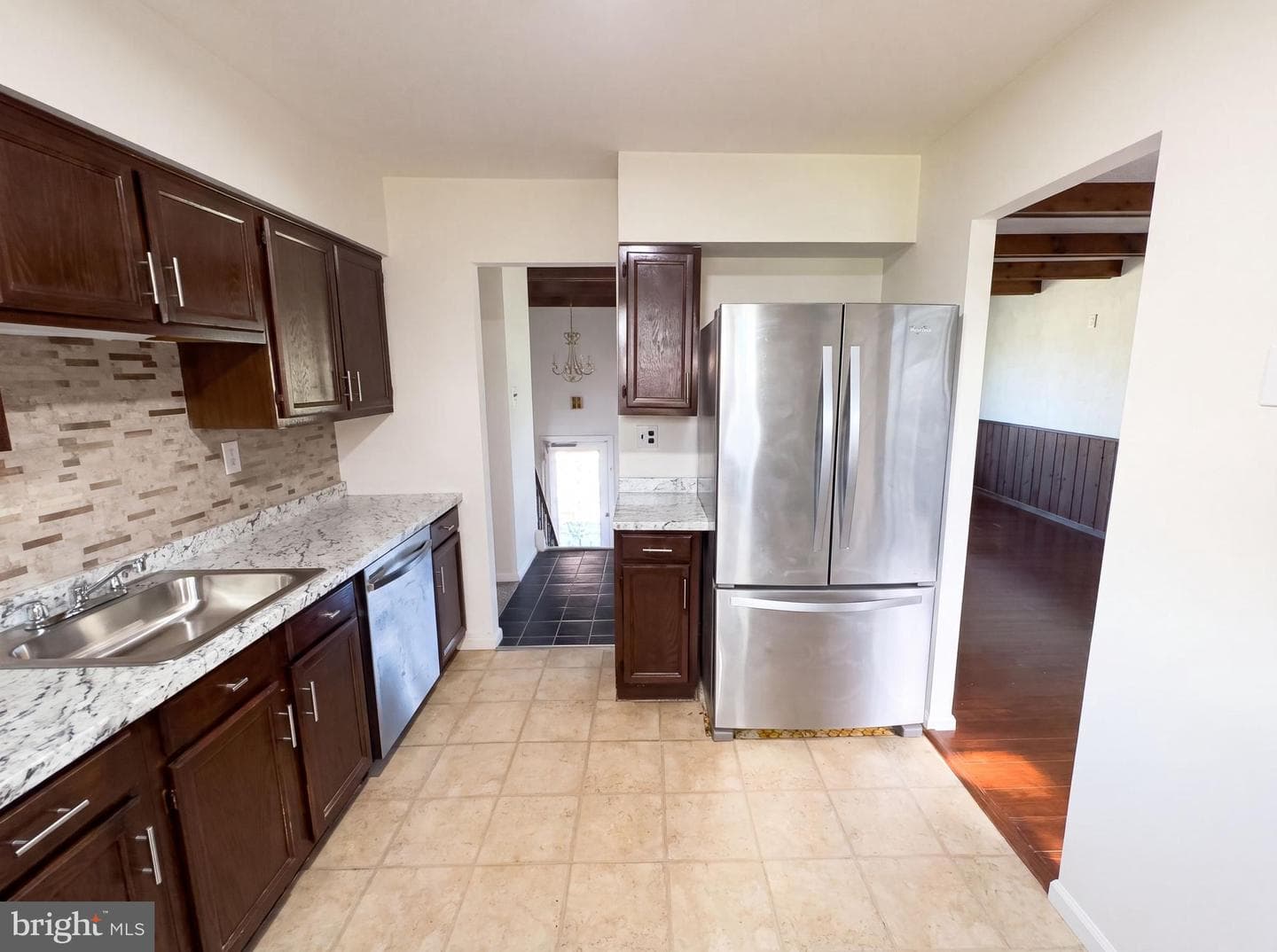 745 Pomander Avenue photo 8