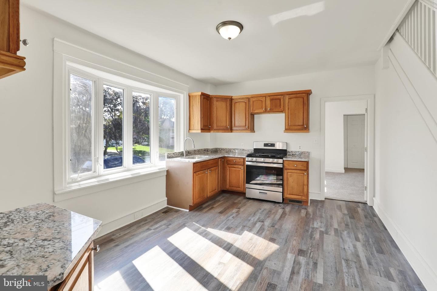 701 Alton Avenue photo 9