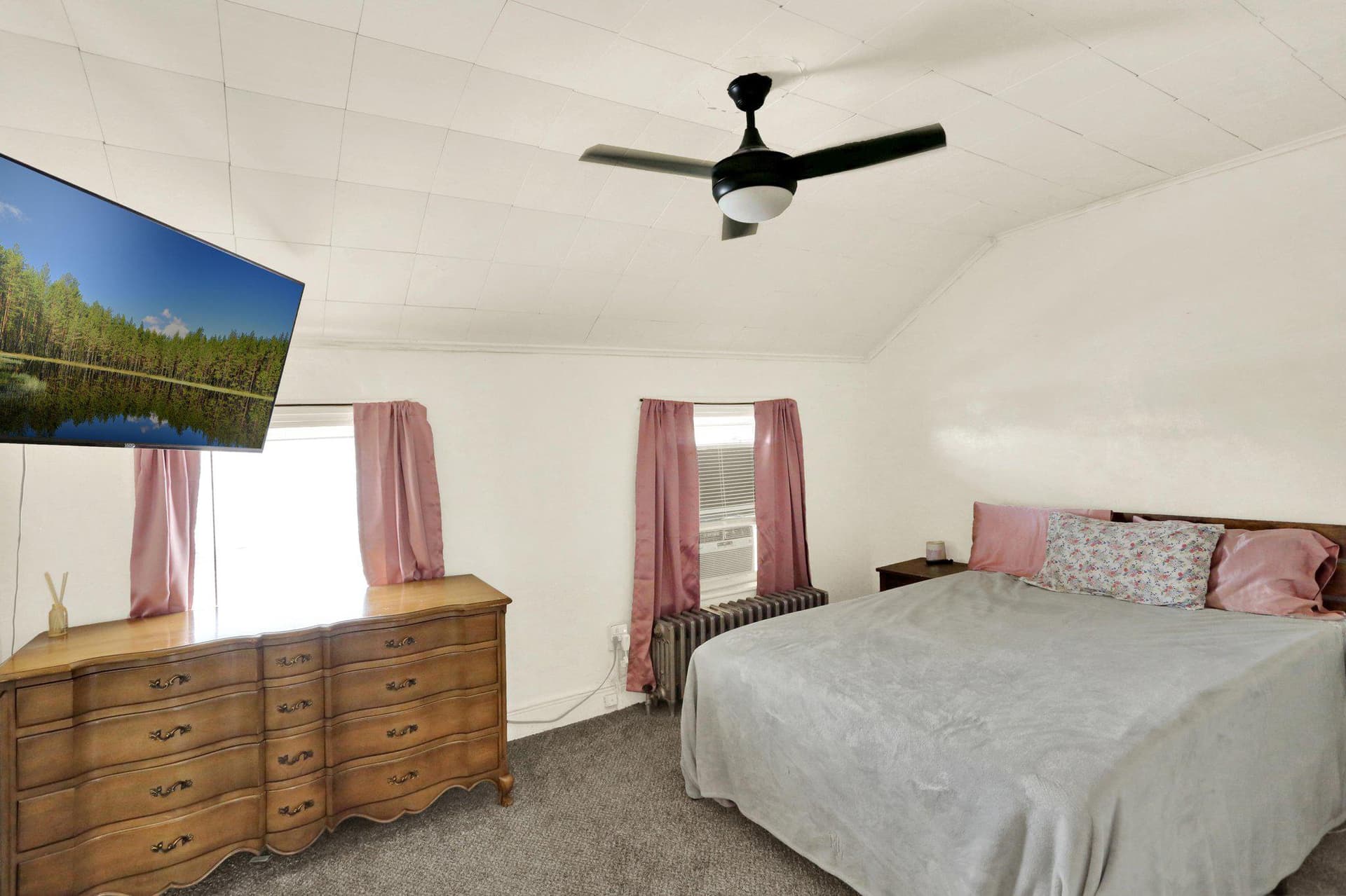 153 Spring Garden Street photo 17