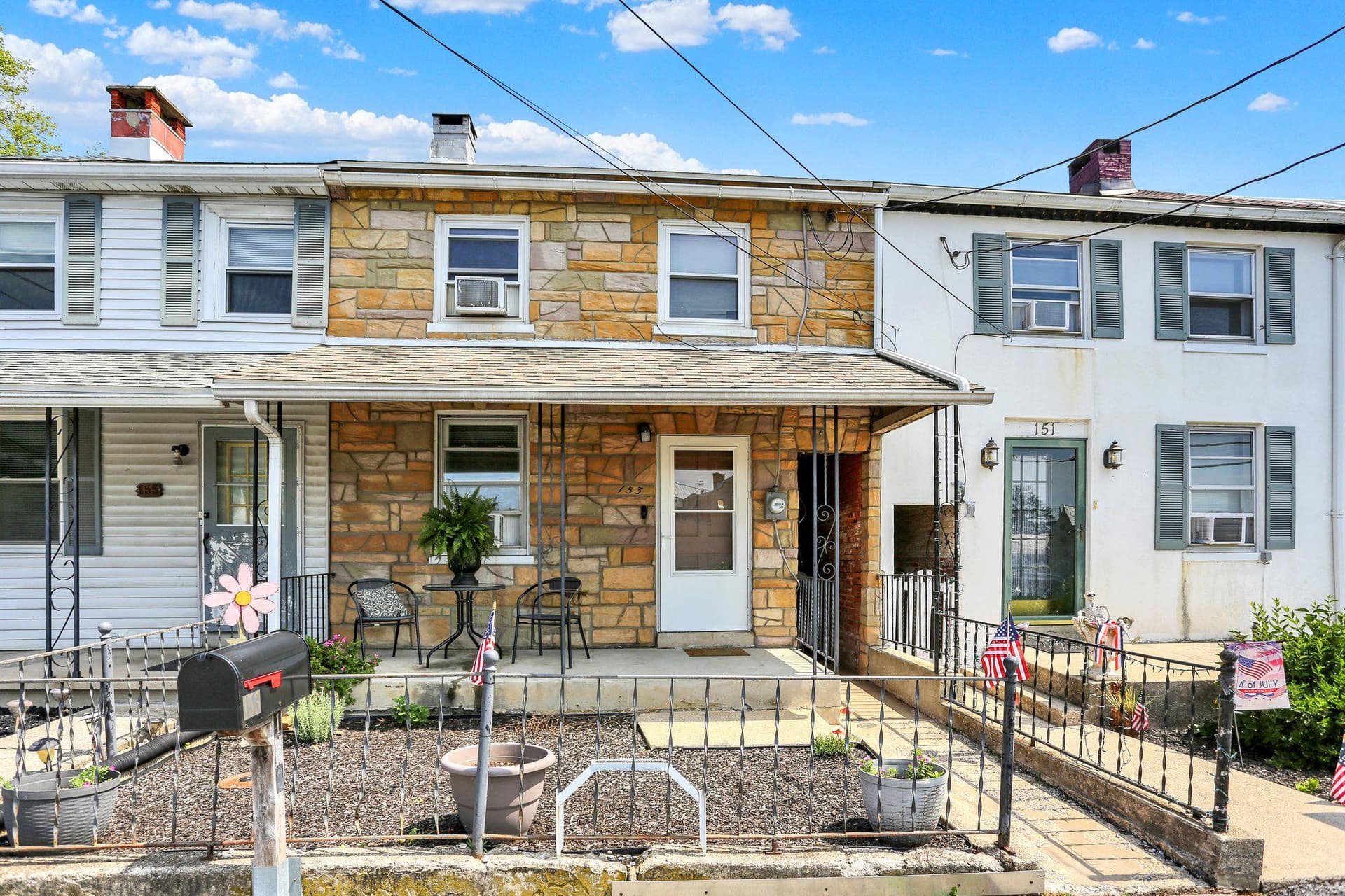 153 Spring Garden Street photo 4