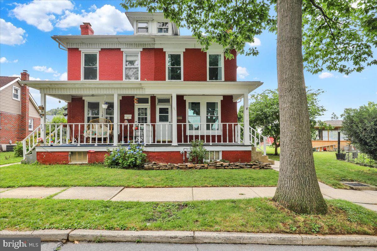 707 Oley Street, Reading