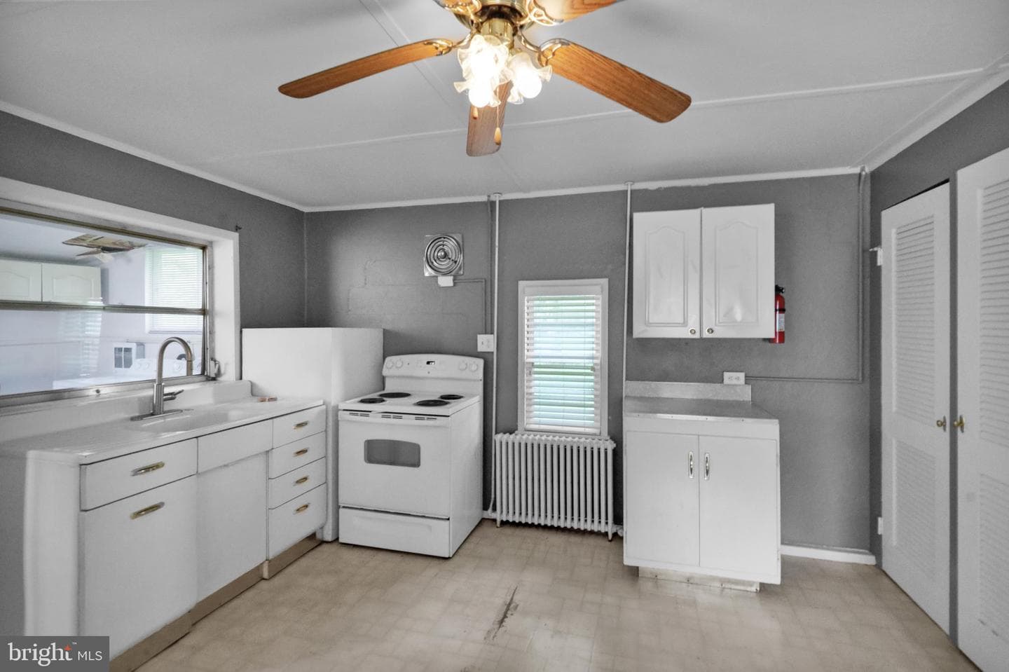 109 Gibraltar Road photo 12