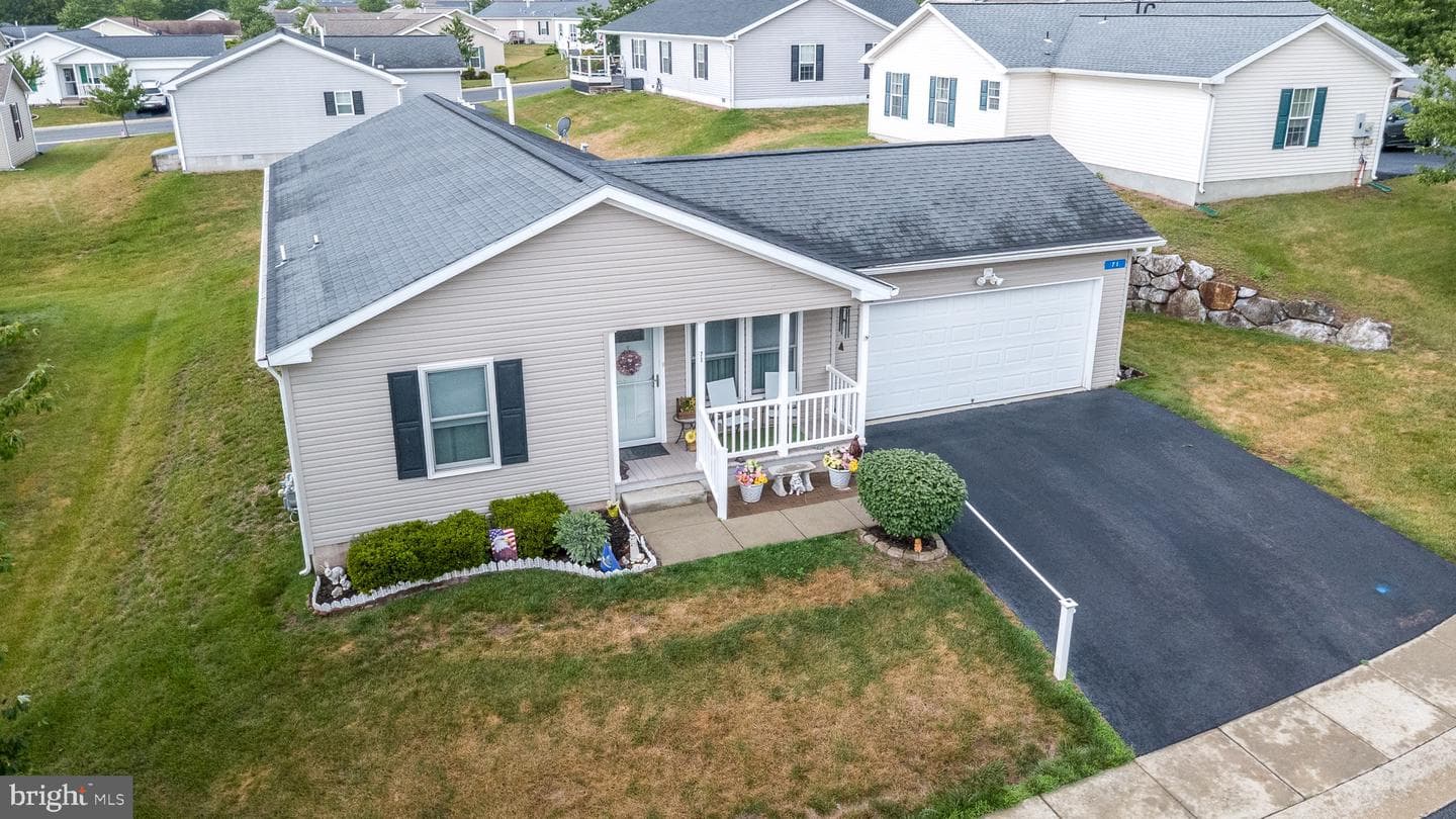 71 Random Road, Douglassville