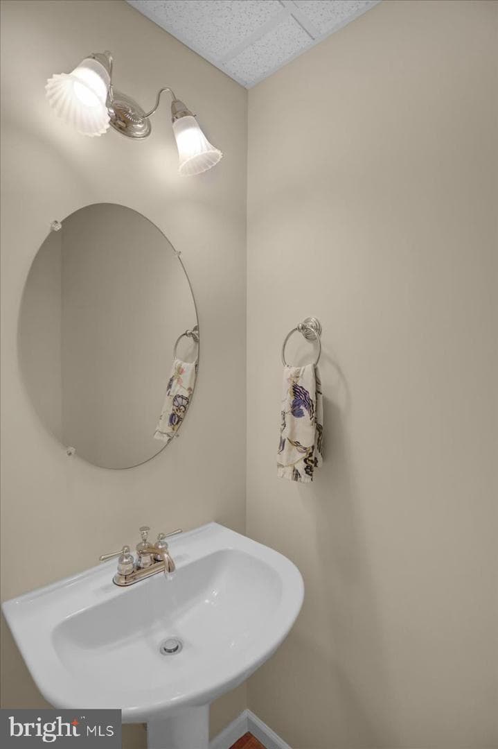 3364 Harwood Lane photo 39