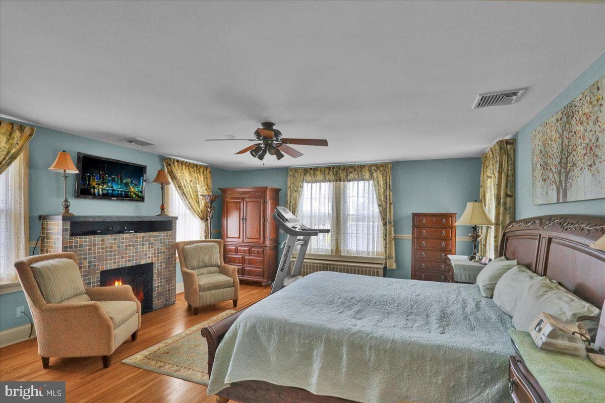 2503 Prospect Street photo 45