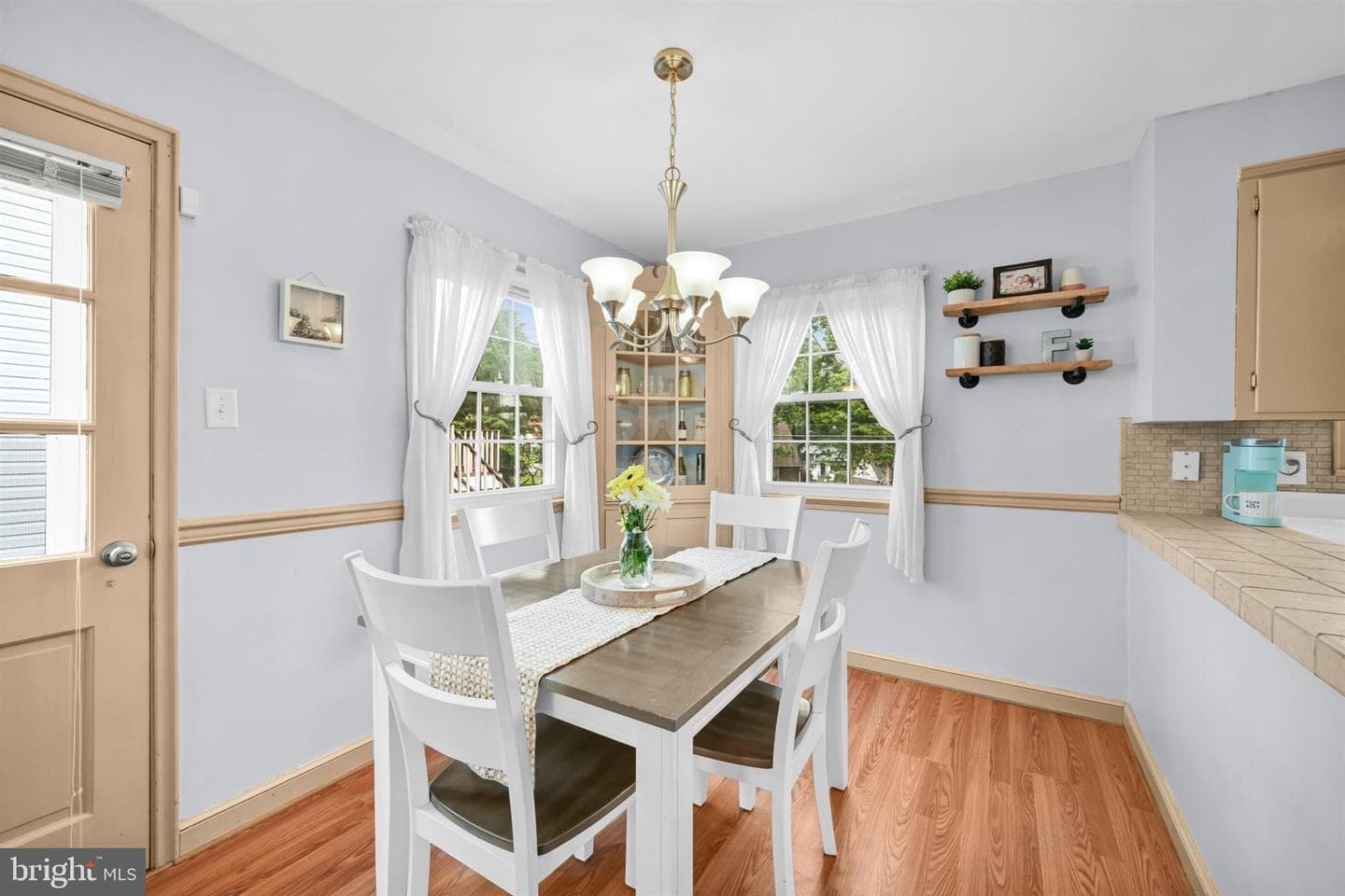 523 Dorchester Avenue photo 5